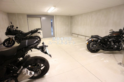 【その他共用部分】 | コンフォリア江坂 | バイク置き場
