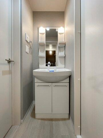 Daisyの独立洗面台