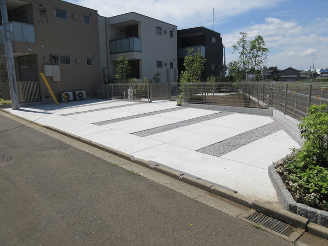 フラットＲⅡの駐車場|★敷地内駐車場★