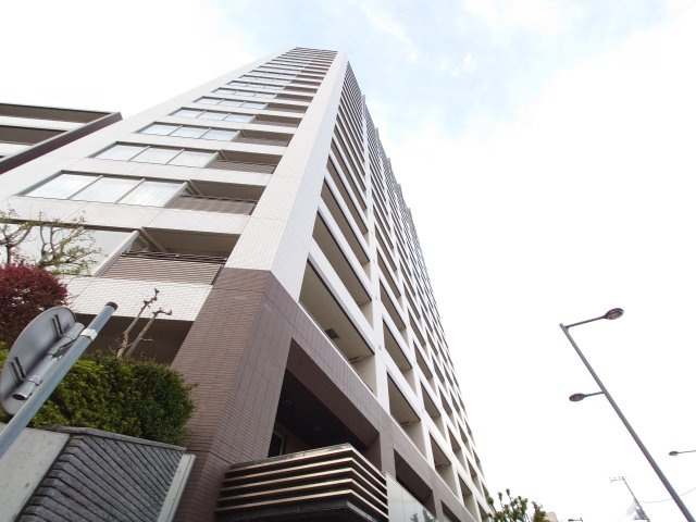 BELISTA TOWER 取手駅前の外観