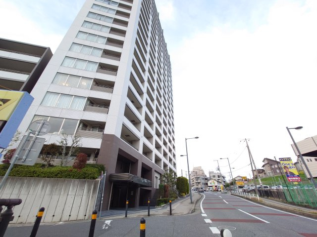 BELISTA TOWER 取手駅前の外観