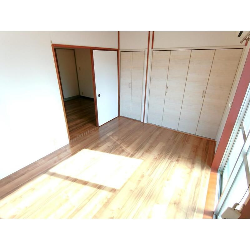 ダイアモンドフラット の洋室