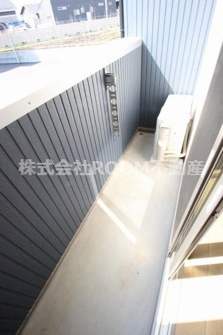 Laule'a　Ⅱ・Ⅲのバルコニー|暖かな日差しのふりそそぐバルコニー