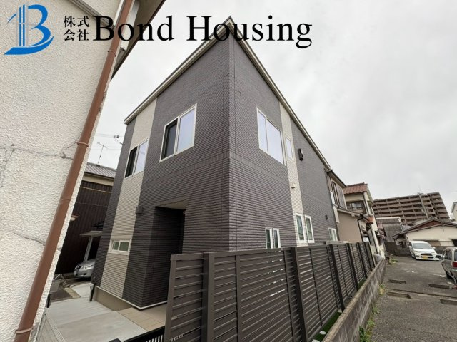 一条工務店施工の良質戸建て　硯町　築10年の外観