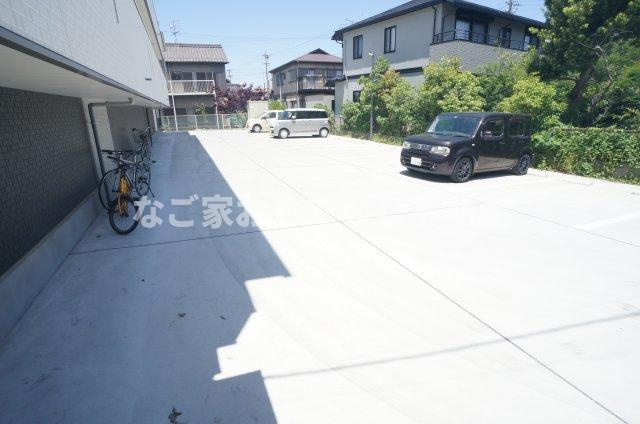 【駐車場】 | RadIAnce須ヶ口(レイディエンススカグチ)