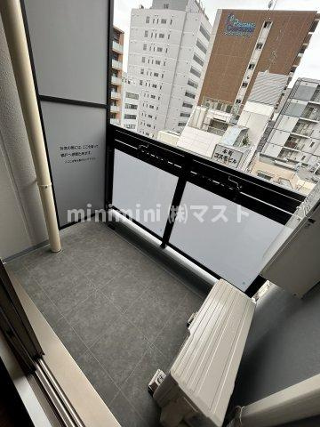 WORVE大阪本町のバルコニー