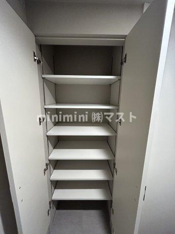 WORVE大阪本町の収納