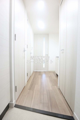 【玄関】 | ディームス江坂 | 住まいの顔ともなる玄関