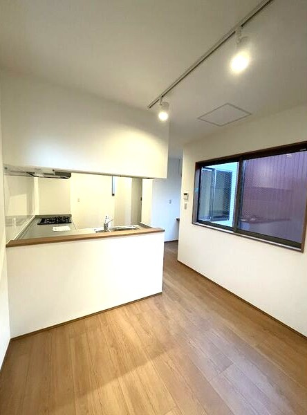 元宮町貸家のキッチン