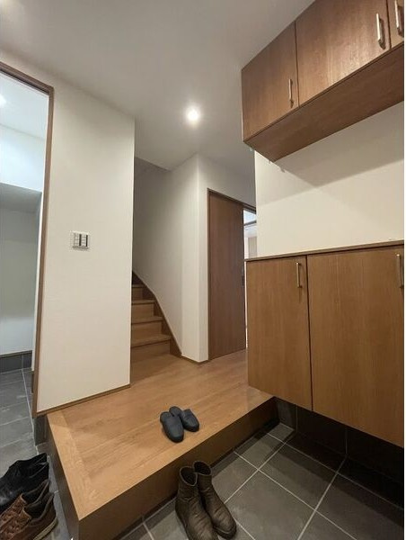 元宮町貸家の玄関