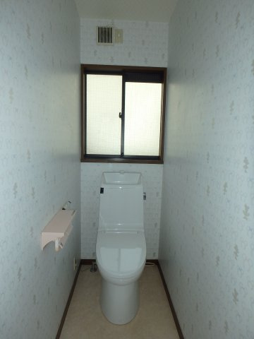 笠岡市大井南　お庭のある中古のトイレ