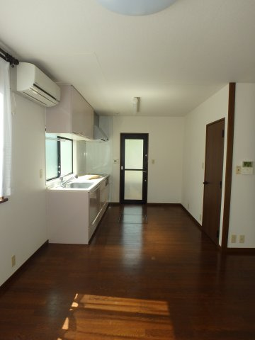 笠岡市大井南　お庭のある中古のキッチン