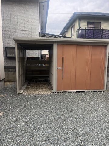 笠岡市大井南　お庭のある中古の収納