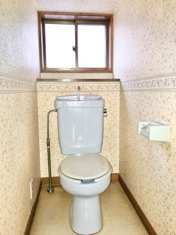 柳崎戸建のトイレ