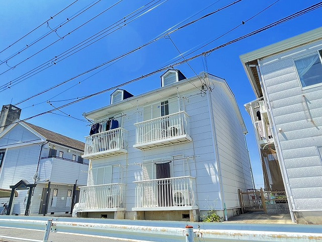 シャンポール野村の外観|外はこのようになっています