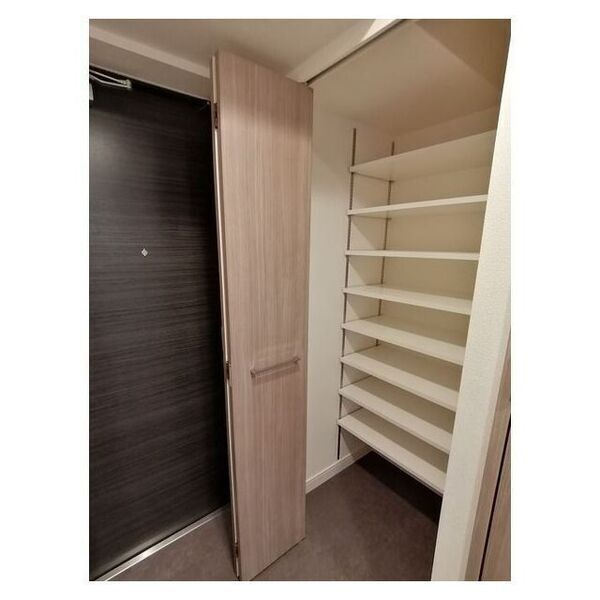 PHOENIX新大阪の収納