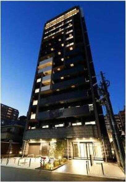 PHOENIX新大阪の外観