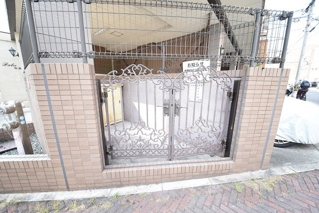 ファルコ中央の庭