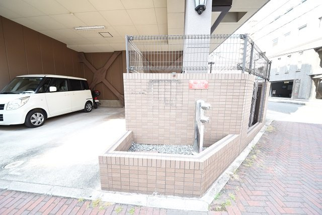 ファルコ中央の駐車場