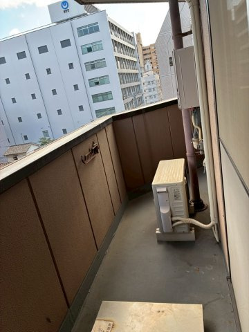 ファルコ中央のバルコニー