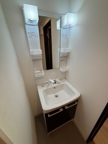 エステイトE東加古川の洗面所