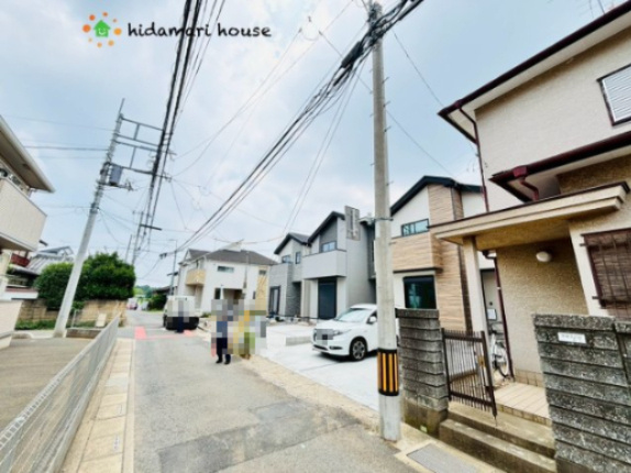 西区三橋　21期　新築戸建　Erde02の前面道路含む現地写真