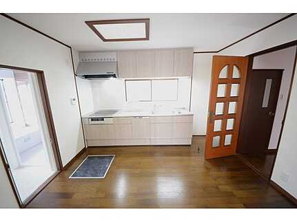 安芸郡府中町瀬戸ハイム４丁目　中古一戸建ての居間・リビング