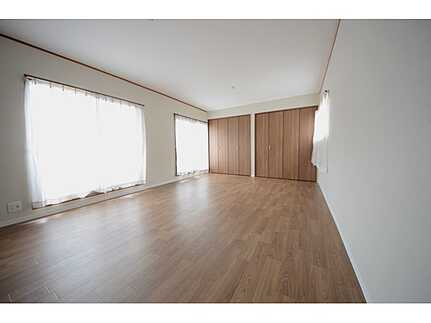 安芸郡府中町瀬戸ハイム４丁目　中古一戸建ての洋室