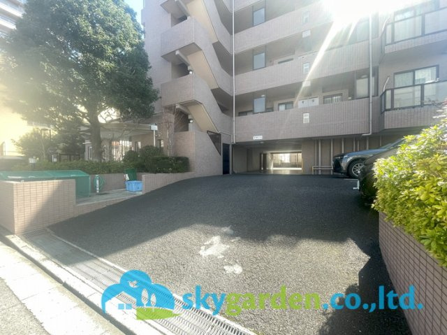 藤和シティホームズ湘南台弐番館の駐車場