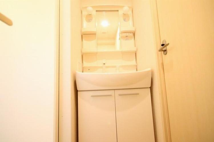 リヴシティ大須　名古屋市賃貸 仲介手数料無料の洗面所|洗面