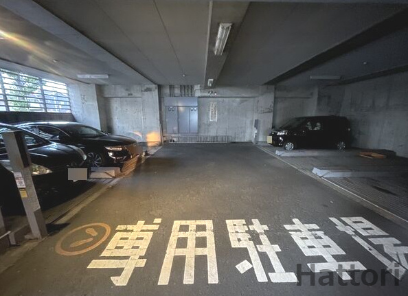 パシフィックマンションⅣの駐車場