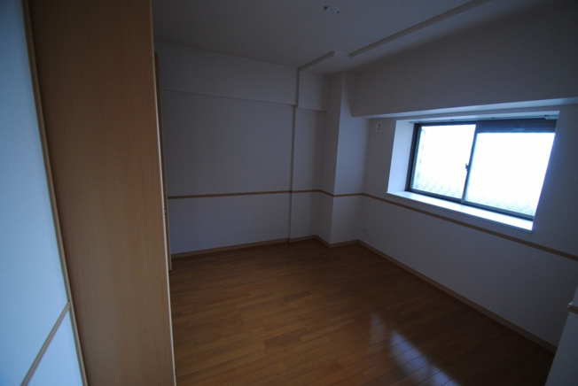 【寝室】 | スカイシャトレ日佐 | ※同建物別室の参考写真です