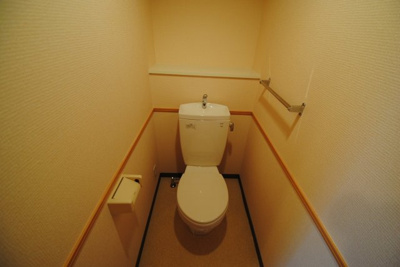 【トイレ】 | スカイシャトレ日佐 | ※同建物別室の参考写真です