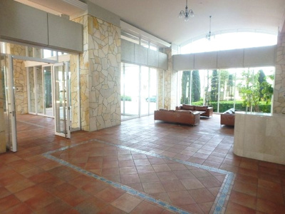 【エントランス】 | ルネヒューマンズガーデンパラディオA棟 | エントランスロビー