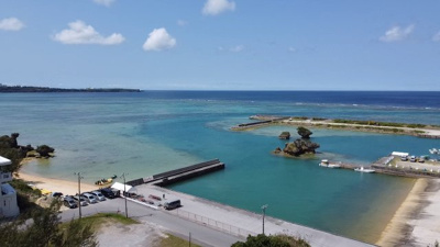 【周辺】 | 恩納村真栄田（全2区画オーシャンビュー） | 目の前は恩納村の海が広がります♪（ドローン撮影）