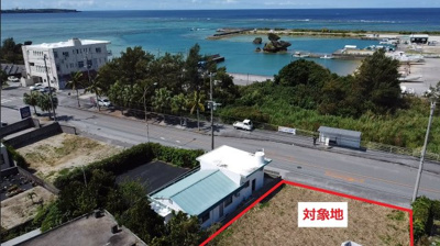 【外観】 | 恩納村真栄田（全2区画オーシャンビュー） | 目の前は恩納村の海が広がります♪（ドローン撮影）