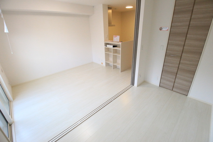 ベル・レーブ/ルーチェ・チアラの寝室|風通しも良い寝室です☆