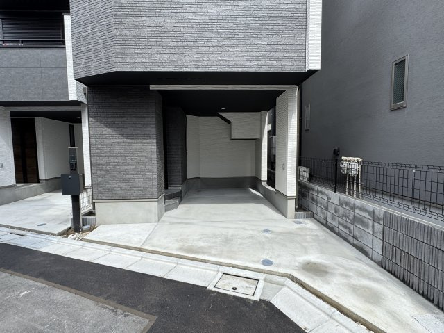 葛飾区鎌倉３丁目新築戸建【鎌倉小学校：8分】の駐車場|3号棟駐車スペース