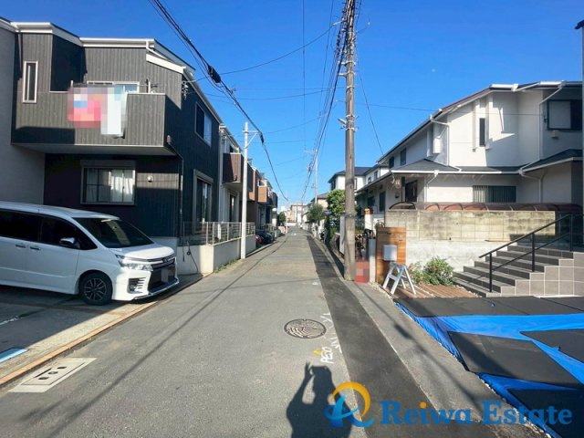 新築戸建　茅ヶ崎市美住町　の前面道路含む現地写真