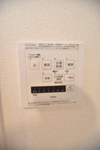 大阪市都島区都島南通２丁目の賃貸マンションのエントランス