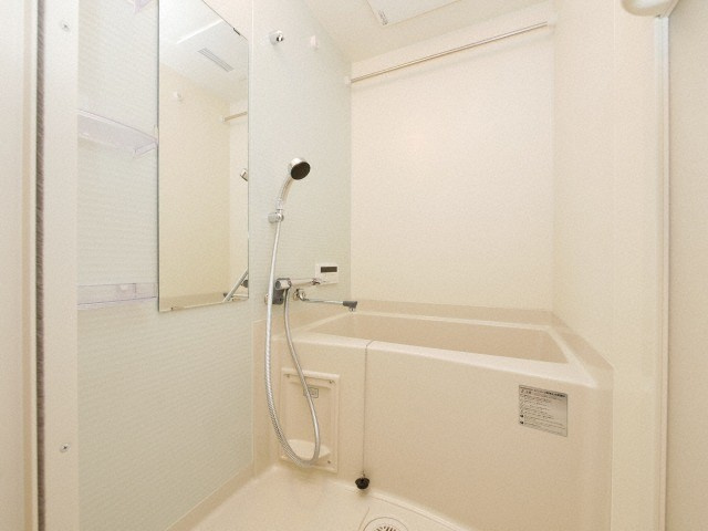 Metrosa弁天町の浴室