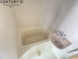 シンプルで機能的なユニットバスです！