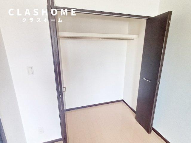 サンライズヒル   の収納|同物件の別部屋になります。