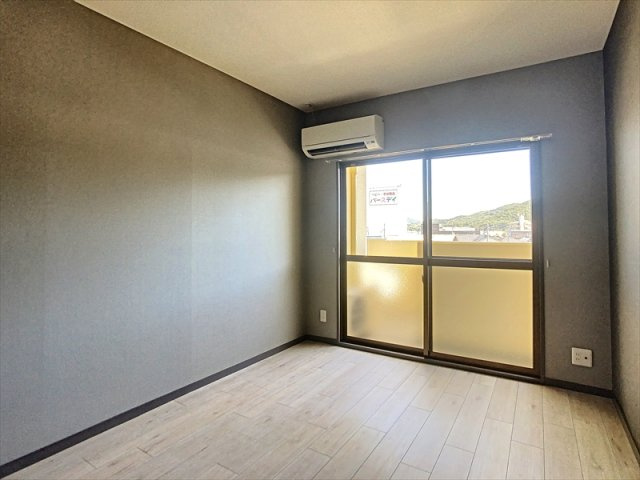 リエゾン原の洋室