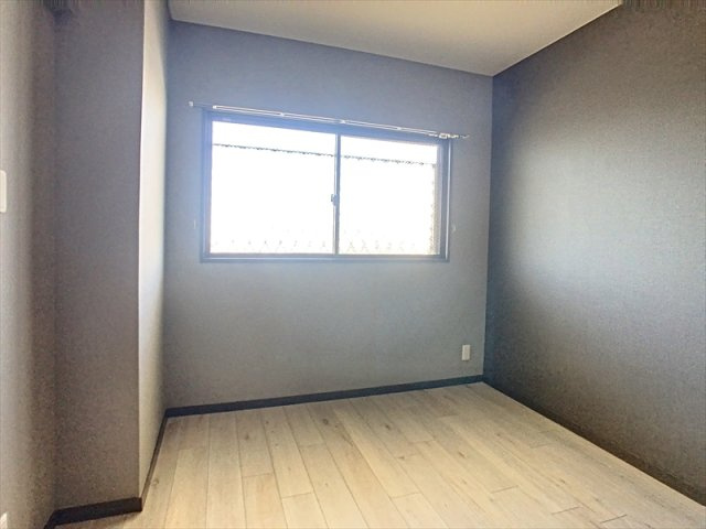 リエゾン原の洋室