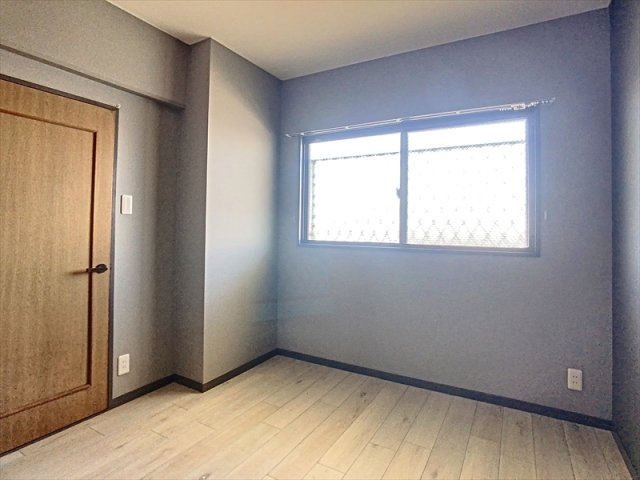 リエゾン原の洋室