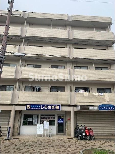 ラヴィーナ武庫之荘の外観