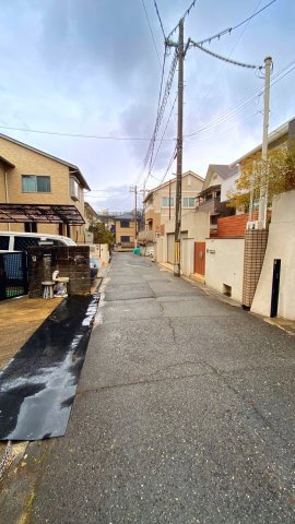 松園町の前面道路含む現地写真