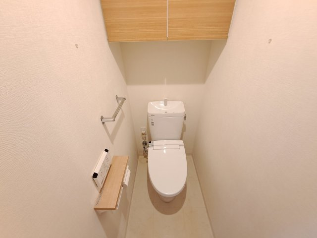 レジェンダリー甲子園浦風町のトイレ