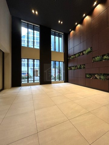 新宿区富久町の賃貸マンションのロビー